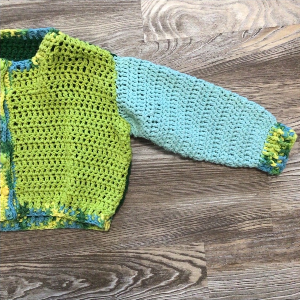 Homemade Crocheted Girls Cardigan Blue Yellow Green Duck Frog Rabbit Buttons - Picture 3 of 7